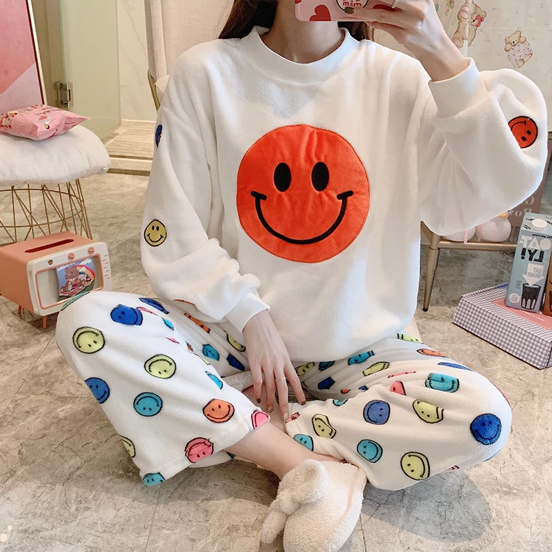 2020 Autumn Winter Warm Flannel Women Pyjamas Sets Flannel Long Sleeve Pant Home Wear Pajamas Sleepwear Nightwear 2 Pieces
2020 Autumn Winter Warm Flannel Women Pyjamas Sets Flannel Long Sleeve Pant Home Wear Pajamas Sleepwear Nightwear 2 Pieces