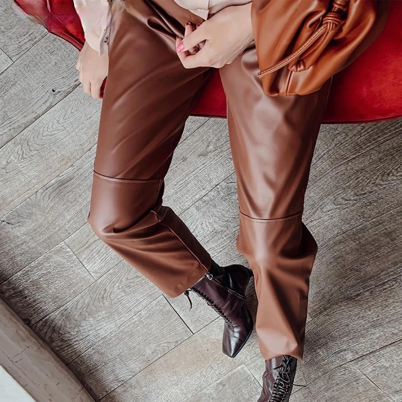 Elastic High Waist Straight Leather Pants Sweatpants Women Loose Patchwork Black Faux Leather Trouser Women Pockets
Elastic High Waist Straight Leather Pants Sweatpants Women Loose Patchwork Black Faux Leather Trouser Women Pockets