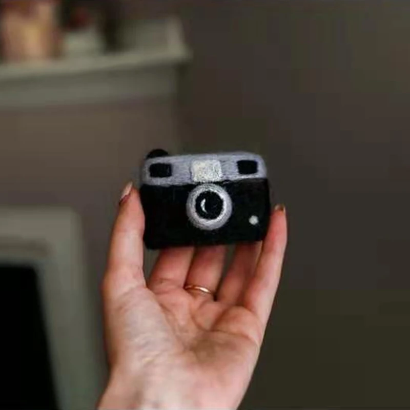 New Needle Felted Wool Camera Newborn Photography Accessories for Photo Stuffed Baby Photo Prop Pink Black Camera
New Needle Felted Wool Camera Newborn Photography Accessories for Photo Stuffed Baby Photo Prop Pink Black Camera