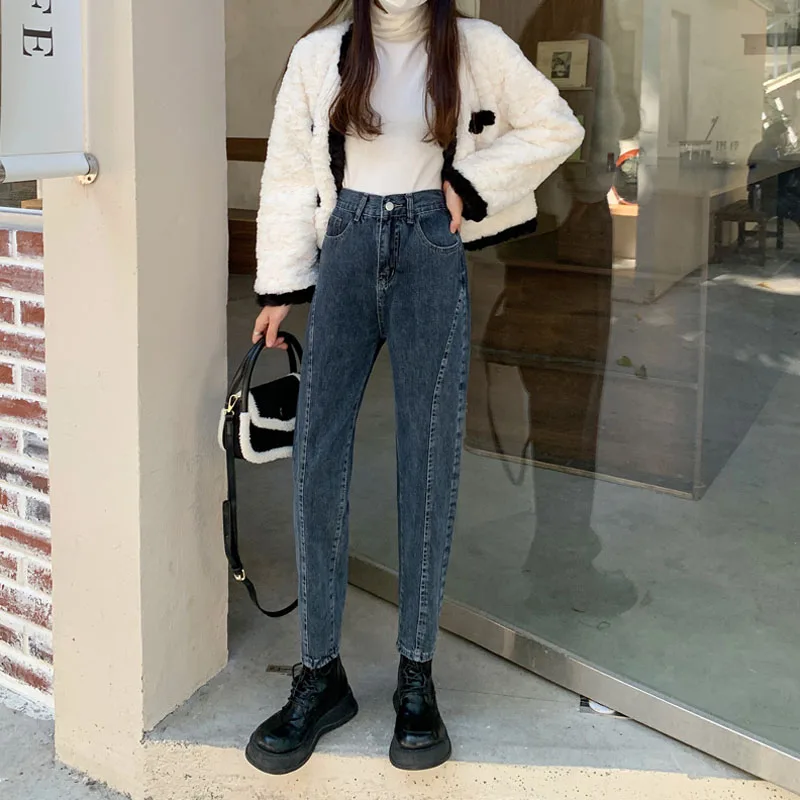 2021 new plus size four seasons can wear high-waist Korean fashion wild straight loose elastic waist jeans women
2021 new plus size four seasons can wear high-waist Korean fashion wild straight loose elastic waist jeans women