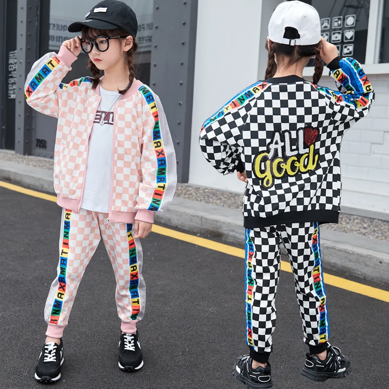 Girls' color-blocking plaid top + trousers fashion girls autumn long-sleeved zipper shirt simple style children's clothing suit
Girls' color-blocking plaid top + trousers fashion girls autumn long-sleeved zipper shirt simple style children's clothing suit