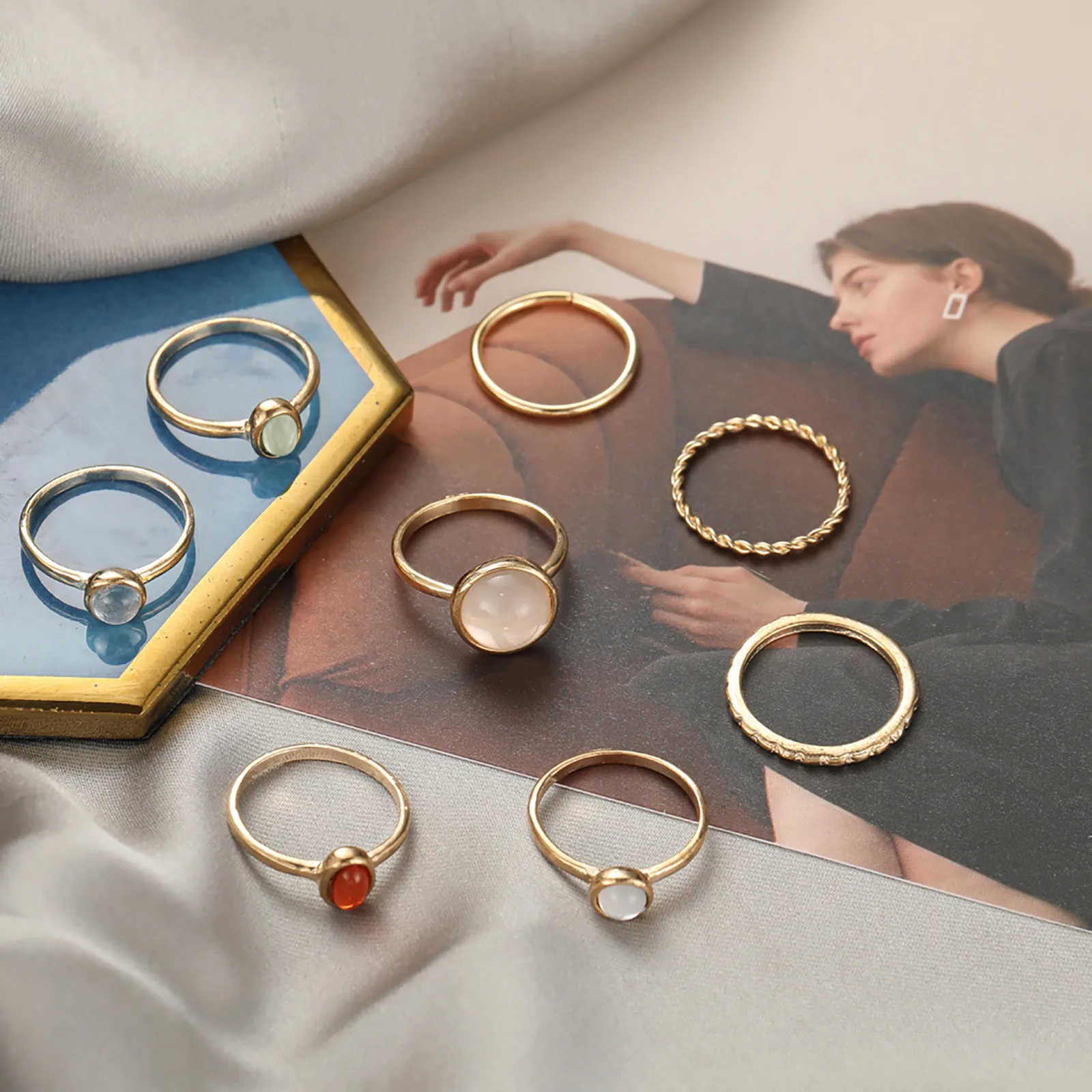 8pc/set Vintage Women Knuckle Rings Set 2021 Trendy Metal Round Gemstone Finger Ring Female Wedding Party Jewelry Gift#fs
8pc/set Vintage Women Knuckle Rings Set 2021 Trendy Metal Round Gemstone Finger Ring Female Wedding Party Jewelry Gift#fs
