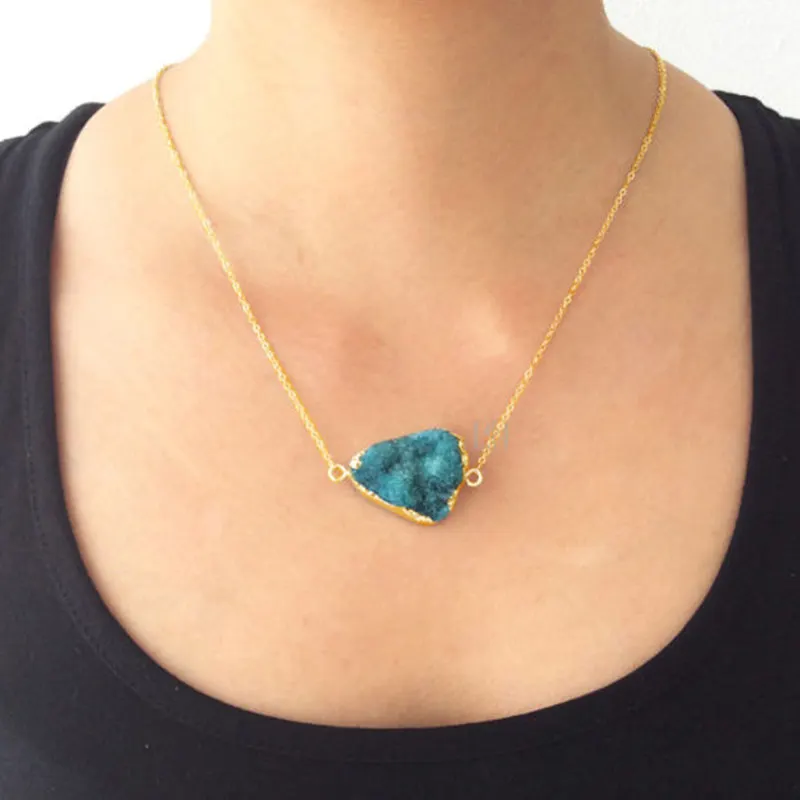 Fashion Irregular Rainbow Stone Natural Crystal Chakra Rock Necklace Gold Color Chain Quartz Pendant Necklacefor for Women 
Fashion Irregular Rainbow Stone Natural Crystal Chakra Rock Necklace Gold Color Chain Quartz Pendant Necklacefor for Women