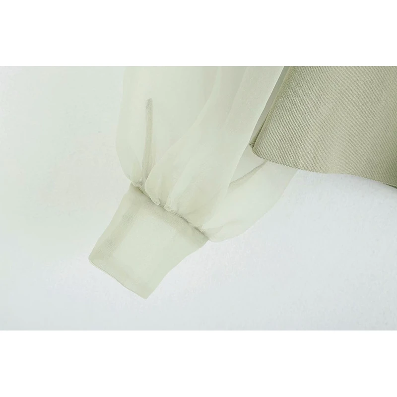 YOSIBCD Women 2021 Fashion With Organza Ruffled Cropped Knitted Blouses Vintage High Long Sleeve Female Shirts Chic Tops
YOSIBCD Women 2021 Fashion With Organza Ruffled Cropped Knitted Blouses Vintage High Long Sleeve Female Shirts Chic Tops