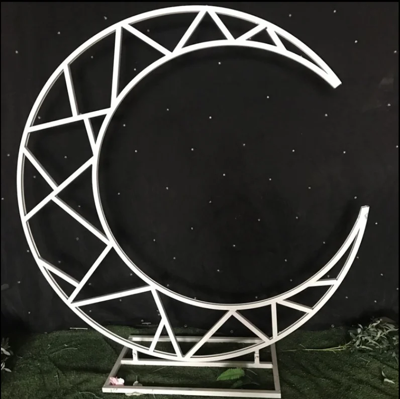 Wedding scene decoration wrought iron moon arch wedding stage background moon decoration
Wedding scene decoration wrought iron moon arch wedding stage background moon decoration