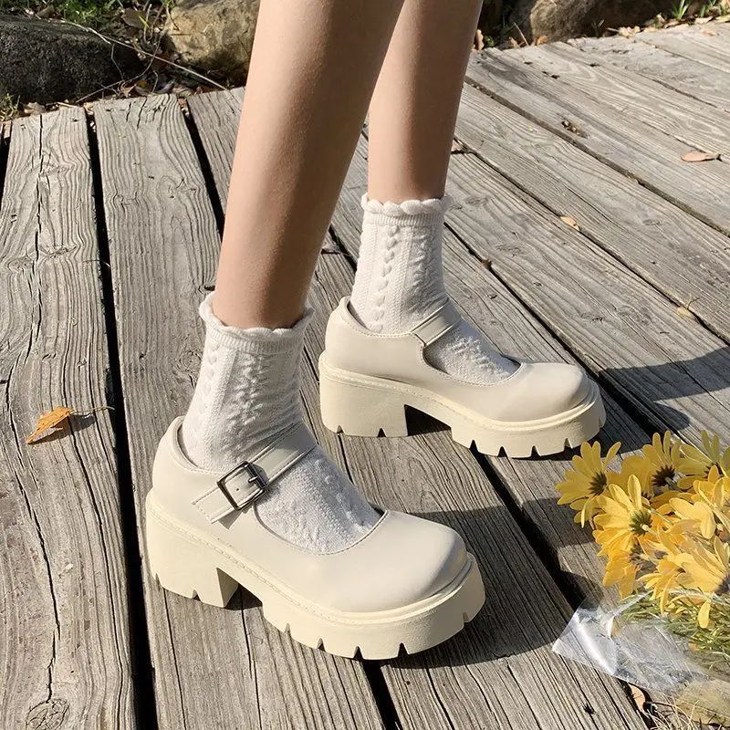 34 42 Lolita Shoes NEW Women Japanese Mary Jane Shoes Women Vintage Girls Students JK Uniform High Heel Platform Shoes Plus Size
34 42 Lolita Shoes NEW Women Japanese Mary Jane Shoes Women Vintage Girls Students JK Uniform High Heel Platform Shoes Plus Size