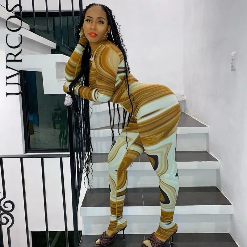 Two Piece Suit for Women Outfit Set Seamless Printing O Neck Long Sleeve Skinny Finger Top Pencil Pants Leggings Set 2021 Autumn
Two Piece Suit for Women Outfit Set Seamless Printing O Neck Long Sleeve Skinny Finger Top Pencil Pants Leggings Set 2021 Autumn