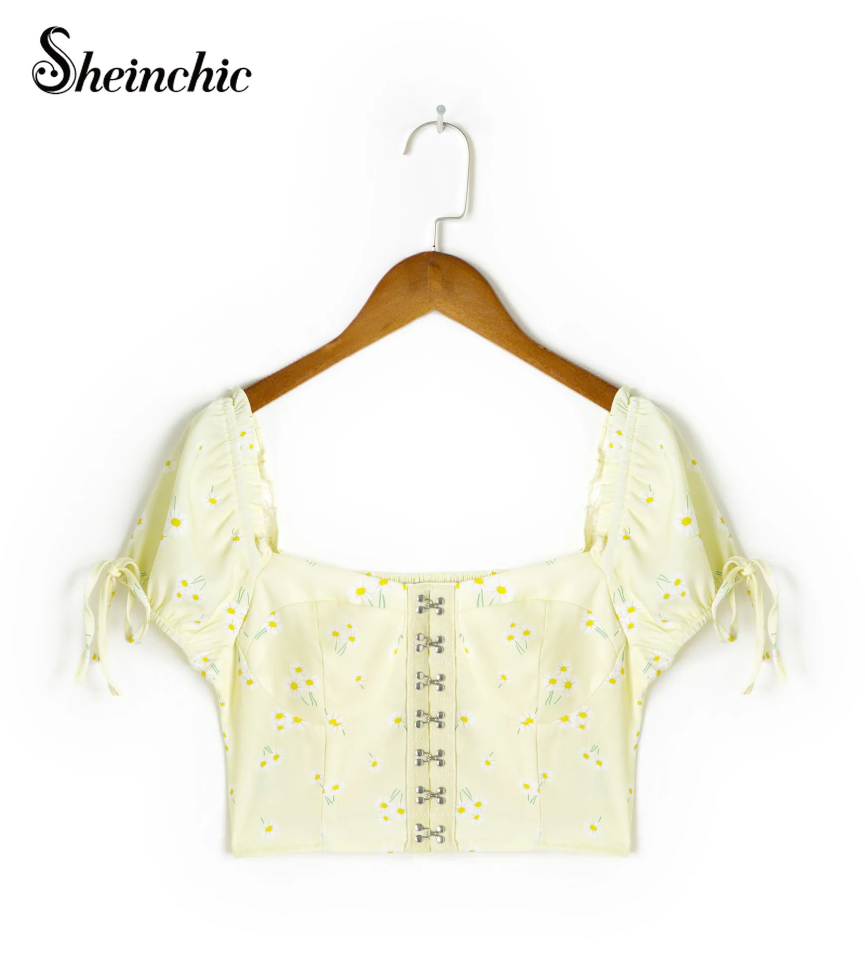 Short Tops Women 2021 Fashion Elegant Single-breasted Floral Printed Blouses Women Casual
Short Tops Women 2021 Fashion Elegant Single-breasted Floral Printed Blouses Women Casual