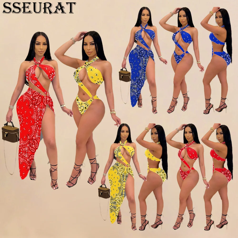 SSEURAT Bandanna Paisley Print Beach Women's Set Sexy Halter Neck Cut Out Swimwear Bodysuit and High Slit Skirts Swimsuit
SSEURAT Bandanna Paisley Print Beach Women's Set Sexy Halter Neck Cut Out Swimwear Bodysuit and High Slit Skirts Swimsuit