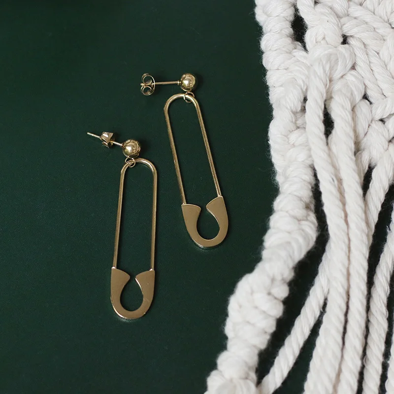 Amaiyllis 14K Gold Large Pin Paper Earrings Paperclip Fashion Earrings For Elegant Women Man Rock Piercing Ma
Amaiyllis 14K Gold Large Pin Paper Earrings Paperclip Fashion Earrings For Elegant Women Man Rock Piercing Ma