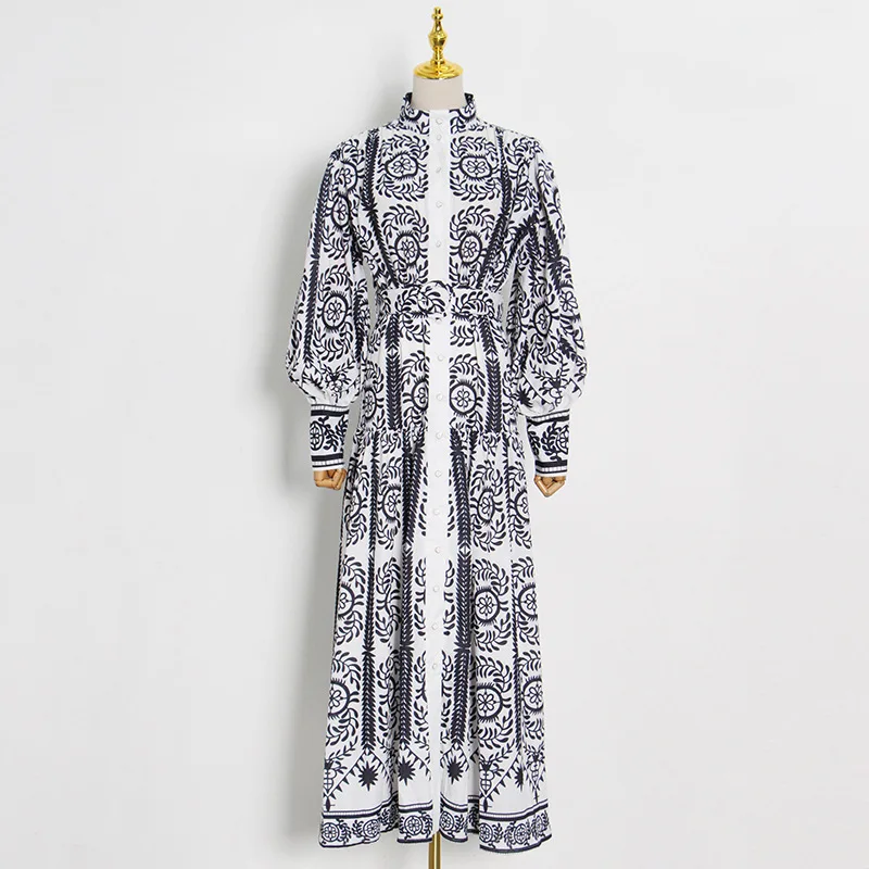 2021 fall new single-breasted fashion retro printed long-sleeved dress women's stand-up collar high street shirt long skirt bing
2021 fall new single-breasted fashion retro printed long-sleeved dress women's stand-up collar high street shirt long skirt bing