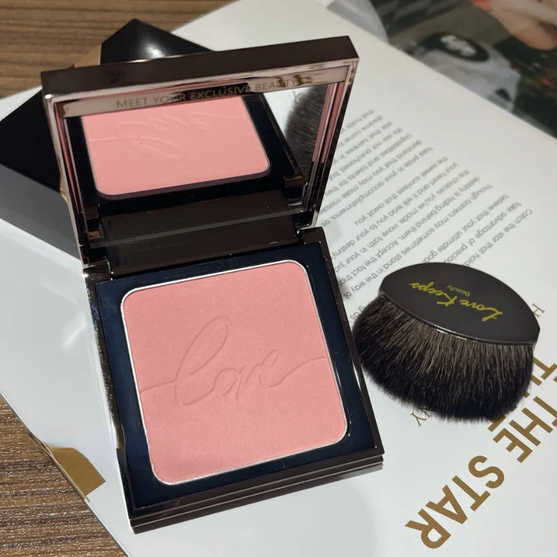 TT Love Keeps Beauty Pure Love Dandelion Blush Love Luster Dandelion Repair Finishing Loose Powder Maogeping
TT Love Keeps Beauty Pure Love Dandelion Blush Love Luster Dandelion Repair Finishing Loose Powder Maogeping