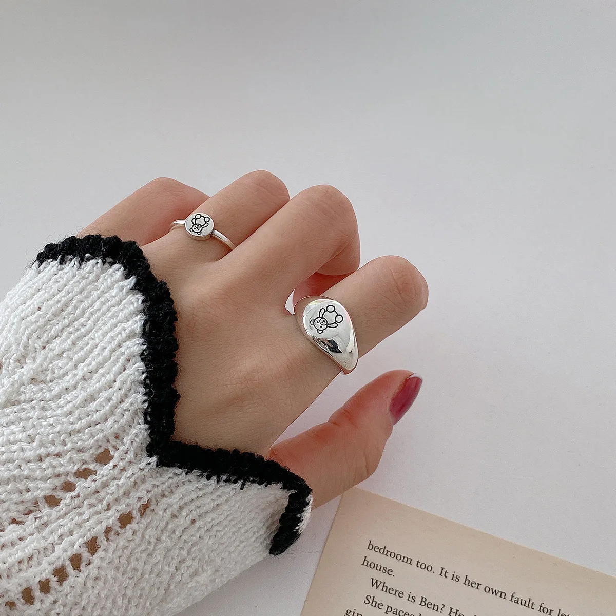 FMILY Minimalist 925 Sterling Silver Personality Bear Ring Retro Fashion Temperament Hip Hop Jewelry for Girlfriend Gifts
FMILY Minimalist 925 Sterling Silver Personality Bear Ring Retro Fashion Temperament Hip Hop Jewelry for Girlfriend Gifts