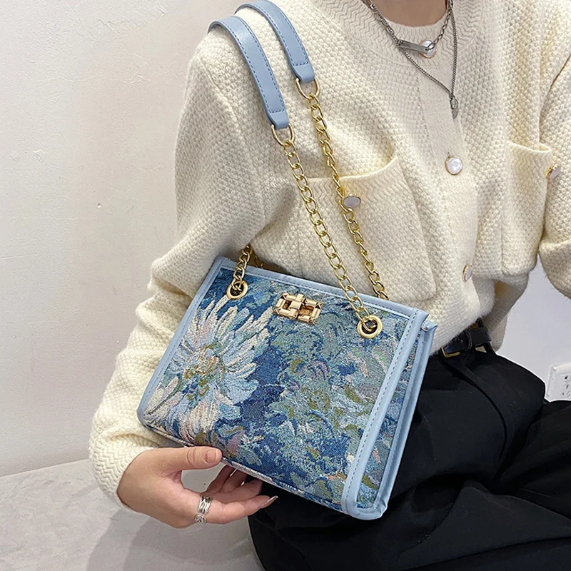 Bolsa feminina shoulderbag Casual Embroidery Canvas shoulder bag Female Luxury Handbags Women Bags Designer Sac A Main Femme
Bolsa feminina shoulderbag Casual Embroidery Canvas shoulder bag Female Luxury Handbags Women Bags Designer Sac A Main Femme