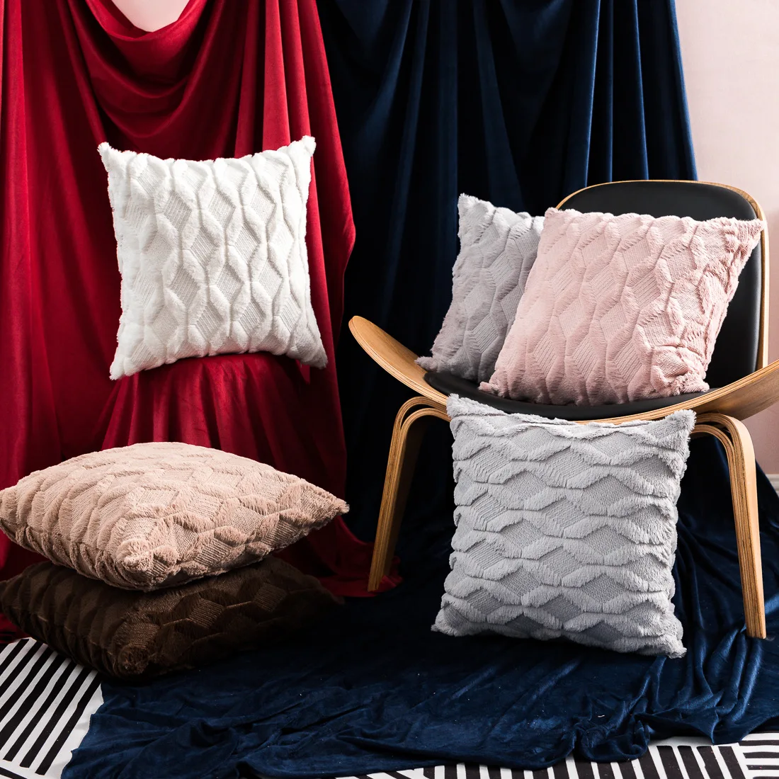 Soft short plush pillowcase 45x45cm luxury decorative cushion cover sofa bedroom fall pillow cover for living room car chair
Soft short plush pillowcase 45x45cm luxury decorative cushion cover sofa bedroom fall pillow cover for living room car chair