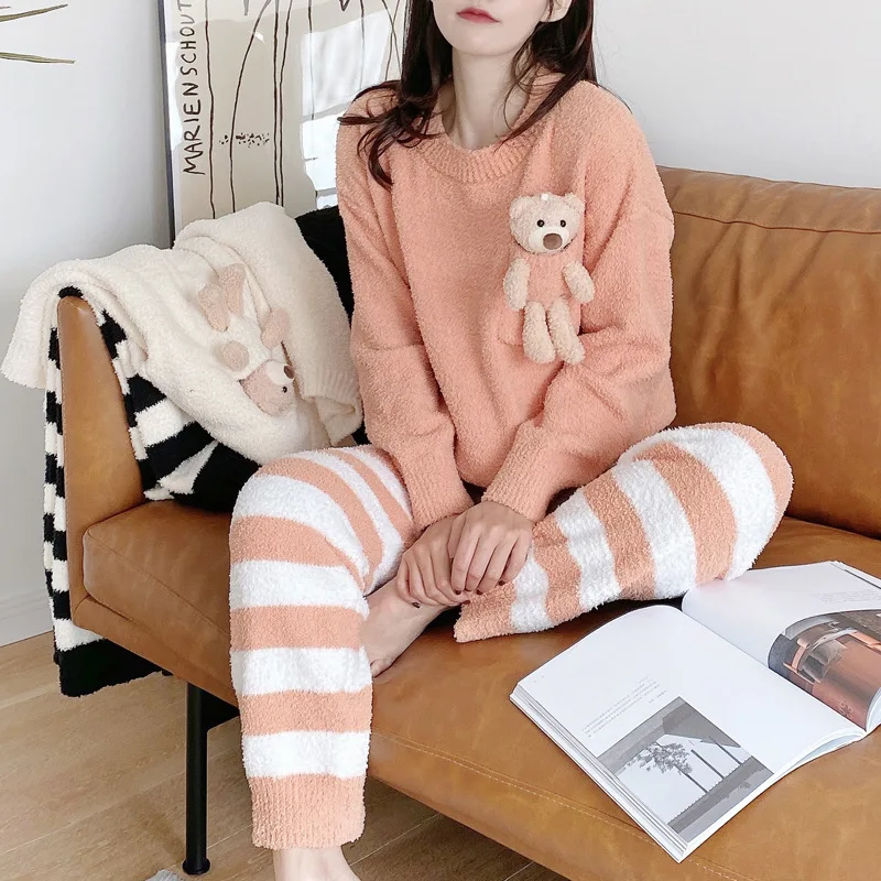Pocket Bear Doll Sleepwear Set Women Pajama Long Sleeve Coral Fleece Nightwear Winter Warm Pijama Striped Trousers Home Clothes
Pocket Bear Doll Sleepwear Set Women Pajama Long Sleeve Coral Fleece Nightwear Winter Warm Pijama Striped Trousers Home Clothes