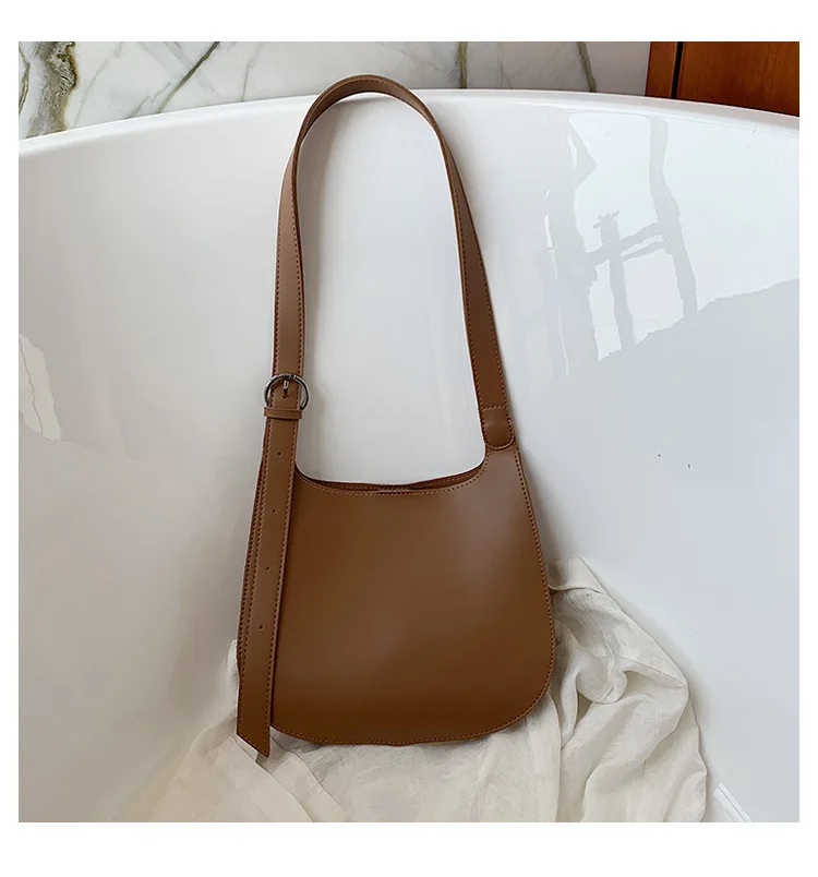 Bucket Bags For Women 2020 New Small Belt Design Shoulder Messenger Crossbody Handbags Solid Color Pu Leather Female Travel Bag
Bucket Bags For Women 2020 New Small Belt Design Shoulder Messenger Crossbody Handbags Solid Color Pu Leather Female Travel Bag