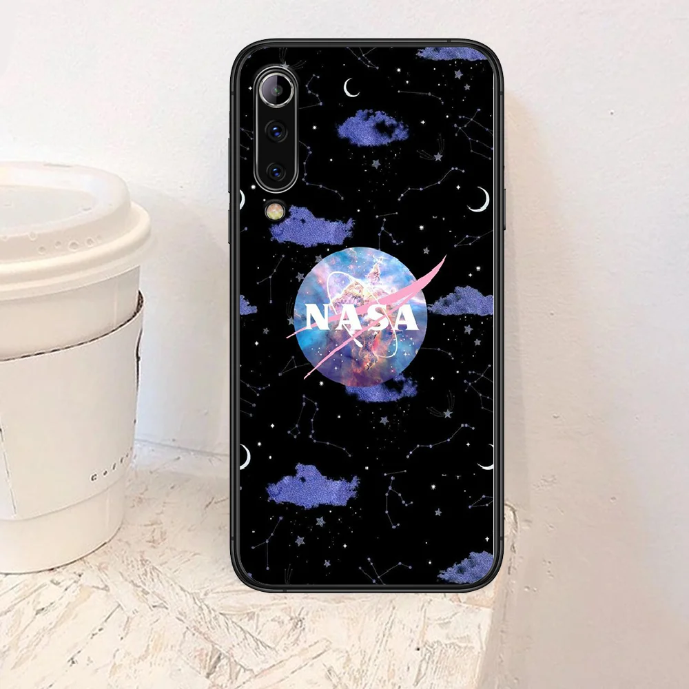 Space NASAS Phone Case For Xiaomi Mi Note 10 A3 9 MAX 3 A2 8 9 Lite Pro Ultra black Funda Painting Prime Soft Coque Luxury Cell
Space NASAS Phone Case For Xiaomi Mi Note 10 A3 9 MAX 3 A2 8 9 Lite Pro Ultra black Funda Painting Prime Soft Coque Luxury Cell