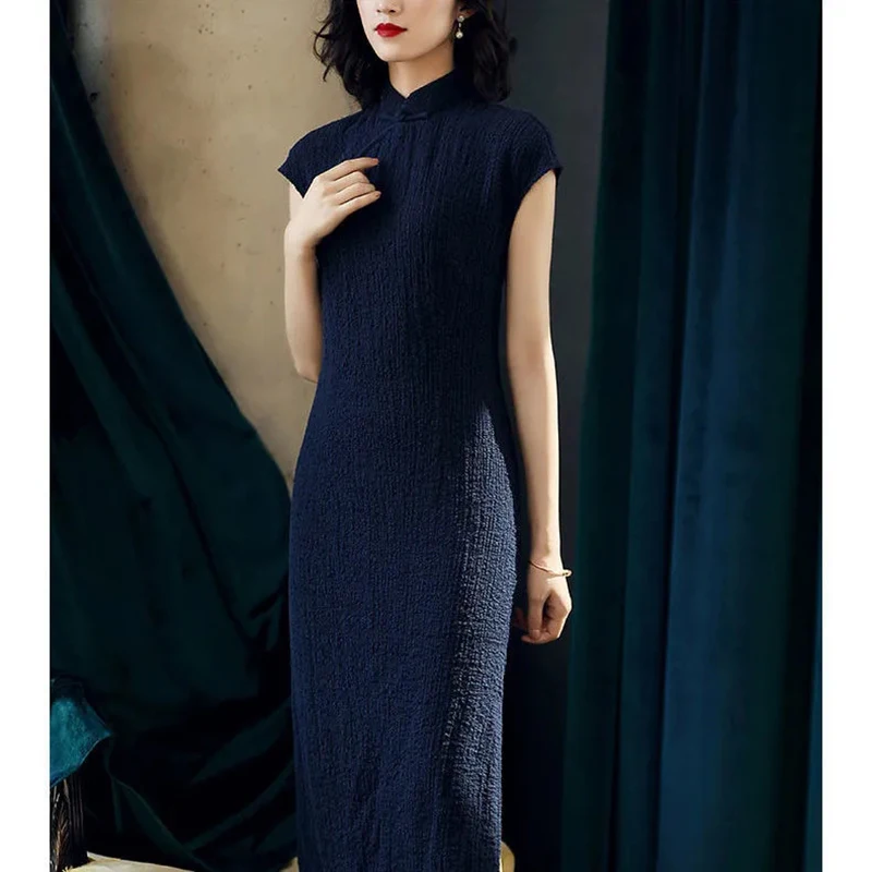Fungus patchwork pleated female dress 2021 spring and summer new high-waist striped dress
Fungus patchwork pleated female dress 2021 spring and summer new high-waist striped dress