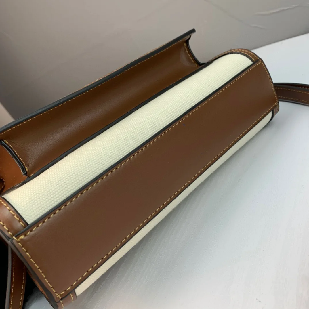 2021 ladies handbag tote bag luxury shoulder bag white brown handbag ladies bag
2021 ladies handbag tote bag luxury shoulder bag white brown handbag ladies bag
