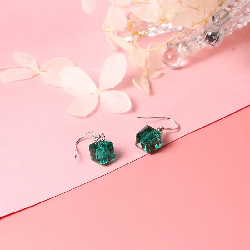 S925 Sterling Silver Cube Crystal Earrings Colorful Drop Earring Korean Style Simple Personality Ear Hook for Women Girls Summer
S925 Sterling Silver Cube Crystal Earrings Colorful Drop Earring Korean Style Simple Personality Ear Hook for Women Girls Summer