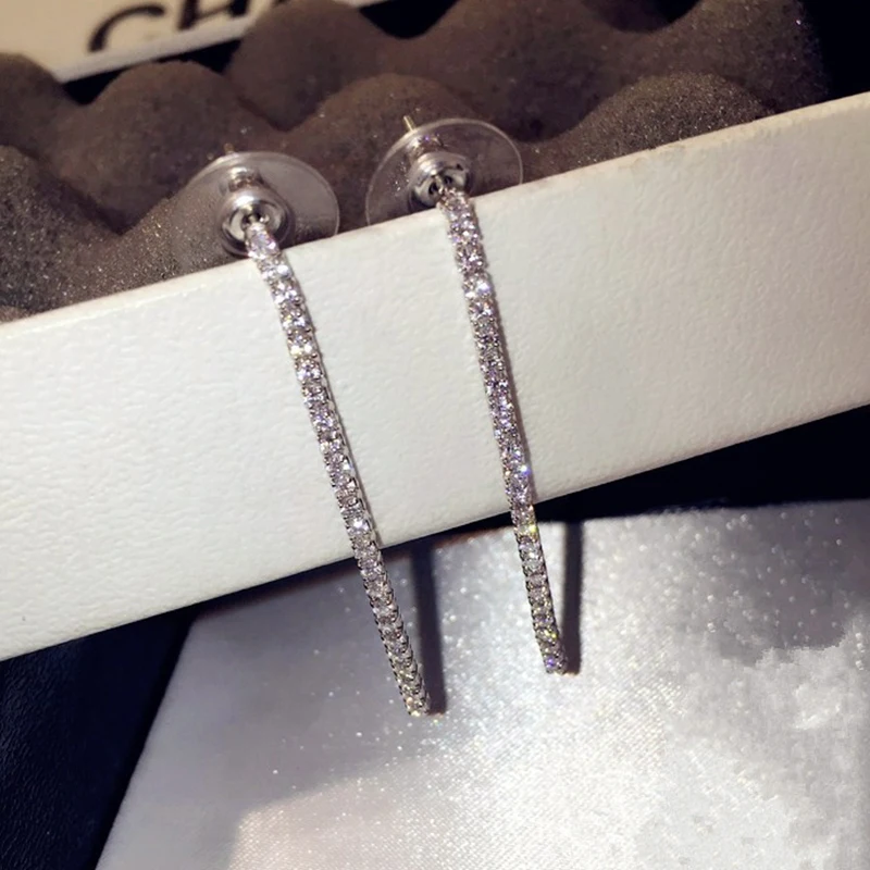 925 Sterling Silver Simple Inlaid Crystal French Diamond Tiny Long Tassel Ear Line Women Retro Classic Party Jewelry Accessories 
925 Sterling Silver Simple Inlaid Crystal French Diamond Tiny Long Tassel Ear Line Women Retro Classic Party Jewelry Accessories