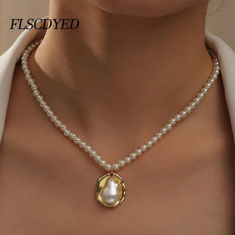 FLSCDYED Luxury Pearl Retro Necklace For Women 2021 New Fashion Shinny Beads Chain Pendant Party Wedding Girl's Jewelry XL001
FLSCDYED Luxury Pearl Retro Necklace For Women 2021 New Fashion Shinny Beads Chain Pendant Party Wedding Girl's Jewelry XL001
