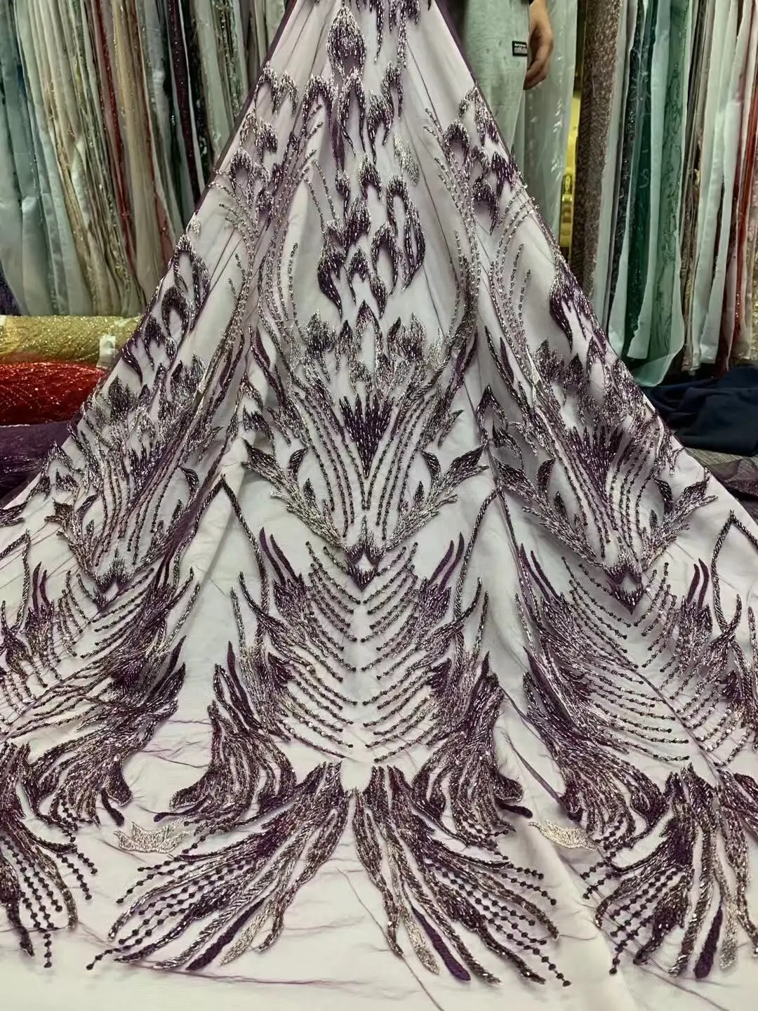 Nigerian Lace Embroidery with beads ZH-2986825 African French Best Price Selling Latest Design High Tulle For Dress
Nigerian Lace Embroidery with beads ZH-2986825 African French Best Price Selling Latest Design High Tulle For Dress