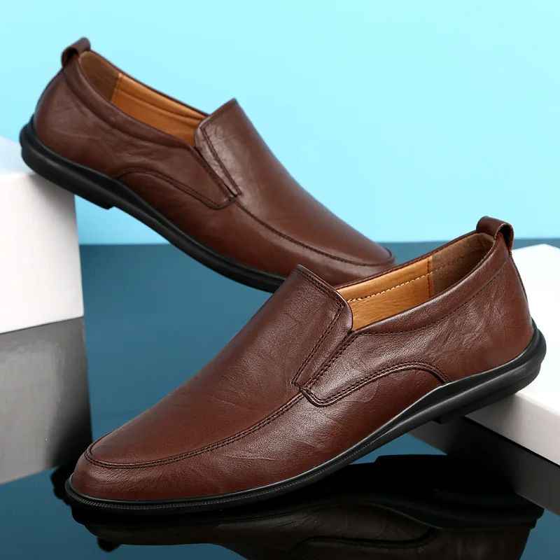 Quality flats men shoes new style genuine leather cowhide flat heel Spring and Autumn rubber shoes youth trend casual shoes
Quality flats men shoes new style genuine leather cowhide flat heel Spring and Autumn rubber shoes youth trend casual shoes