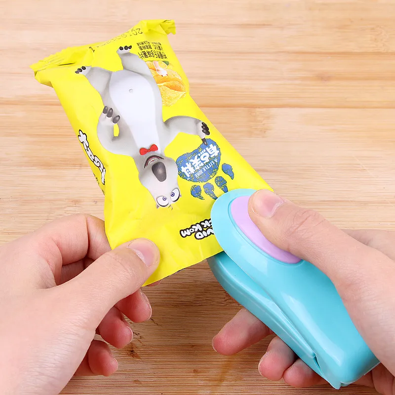 Portable Mini Sealing Household Machine Heat Sealer Capper Food Saver Plastic Bags Package 6 Color Mini Gadgets 
Portable Mini Sealing Household Machine Heat Sealer Capper Food Saver Plastic Bags Package 6 Color Mini Gadgets