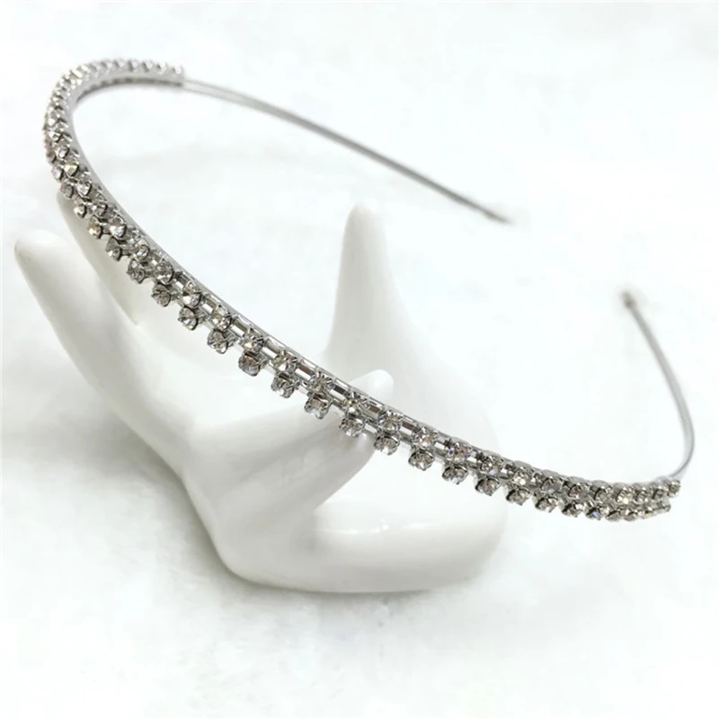Fashion Hairband for Women Crystal Rhinestone Pearl Headband Rose Gold Silver Headpiece Ladies Girls Headdress Hair Accessories
Fashion Hairband for Women Crystal Rhinestone Pearl Headband Rose Gold Silver Headpiece Ladies Girls Headdress Hair Accessories