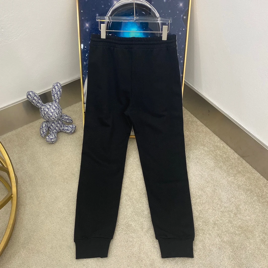 Брюки
Брюки