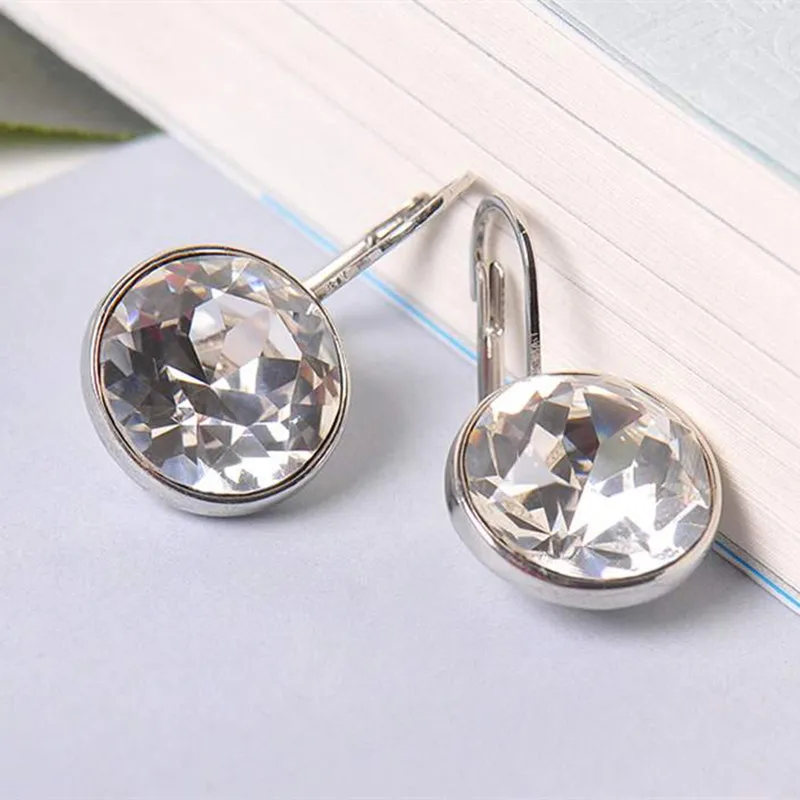 DM 2021 Fashion Jewelry High Quality SWA 1:1 Simple Bella Polychrome Austrian Crystal Exquisite Lady Charm Earrings
DM 2021 Fashion Jewelry High Quality SWA 1:1 Simple Bella Polychrome Austrian Crystal Exquisite Lady Charm Earrings