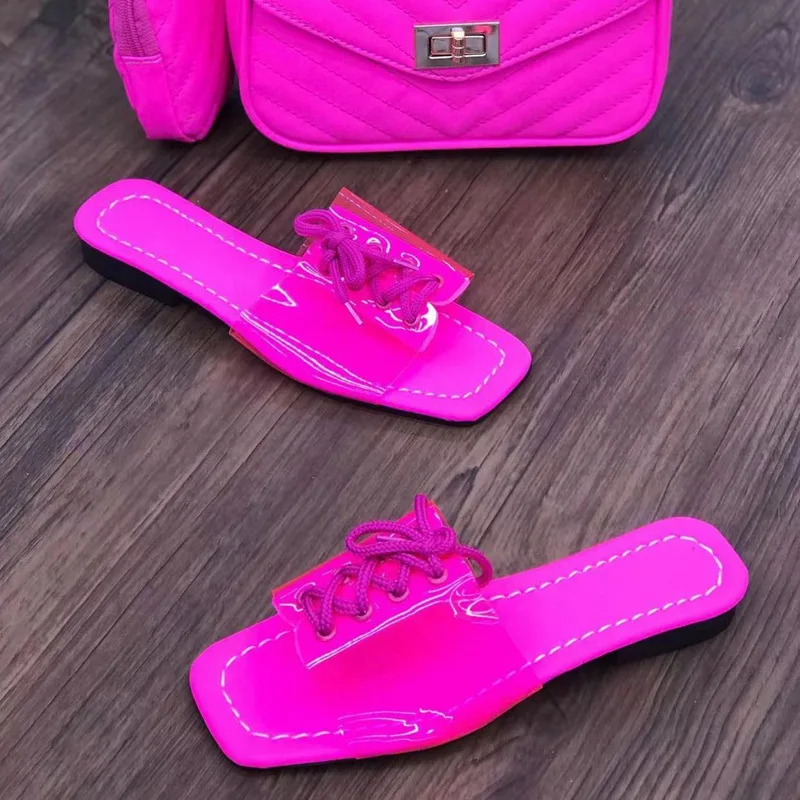 Summer New Large Size Women's Slippers Fashion Jelly Transparent Sandals Comfortable Low-heeled Beach Shoes Designer Slides 
Summer New Large Size Women's Slippers Fashion Jelly Transparent Sandals Comfortable Low-heeled Beach Shoes Designer Slides