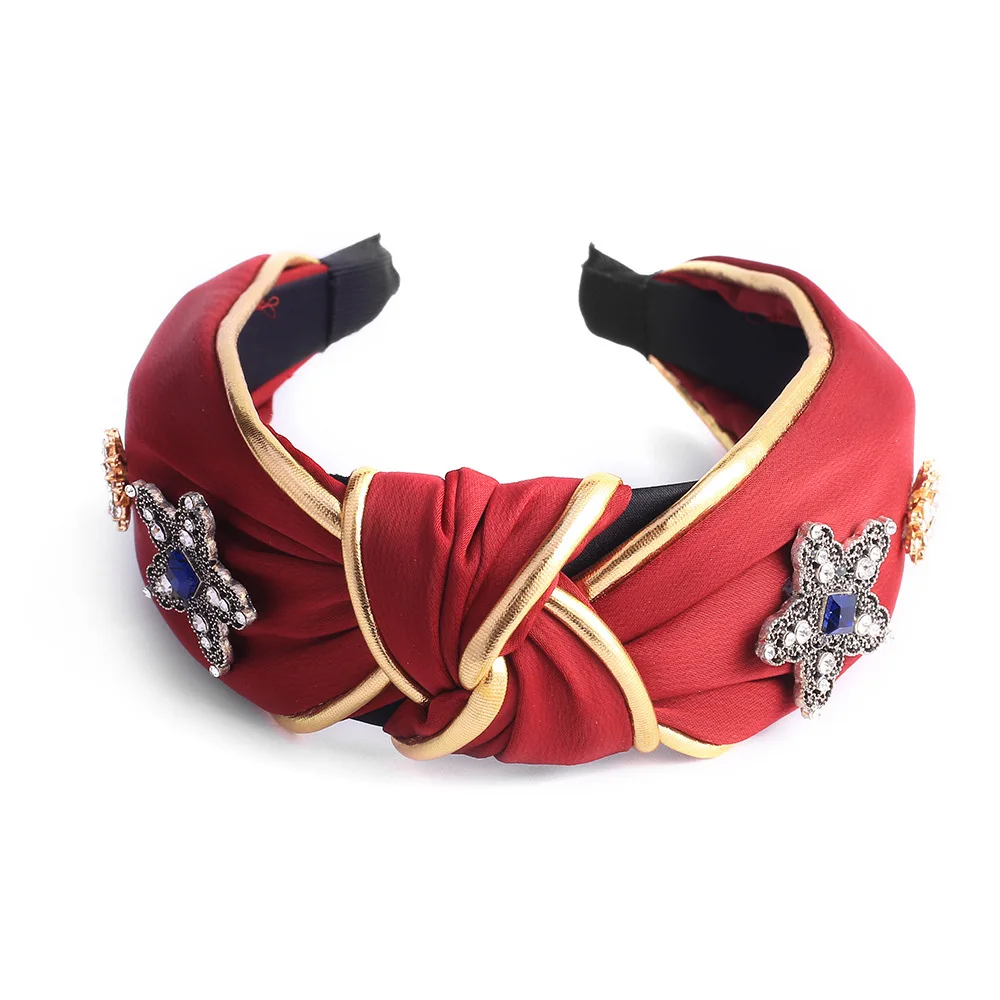 Boutique Hair Accessories Women's Luxury Fabric Gold-rimmed Diamonds Super Flash Middle Knotted Wide-brimmed Headband Hairband
Boutique Hair Accessories Women's Luxury Fabric Gold-rimmed Diamonds Super Flash Middle Knotted Wide-brimmed Headband Hairband