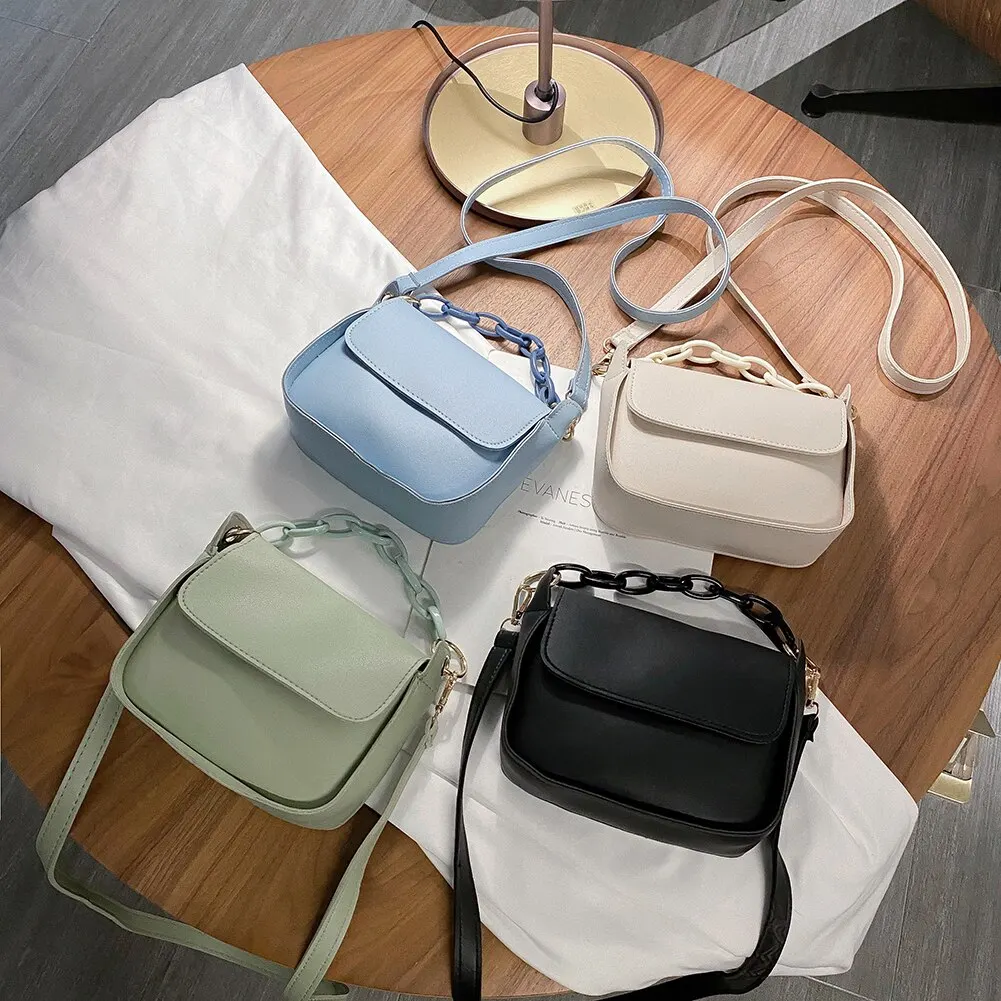 2021 New In Messenger Bag Women Hobos Letter Chains Single Shoulder Chest PU Leather Handbag Wide Straps Day Clutches
2021 New In Messenger Bag Women Hobos Letter Chains Single Shoulder Chest PU Leather Handbag Wide Straps Day Clutches