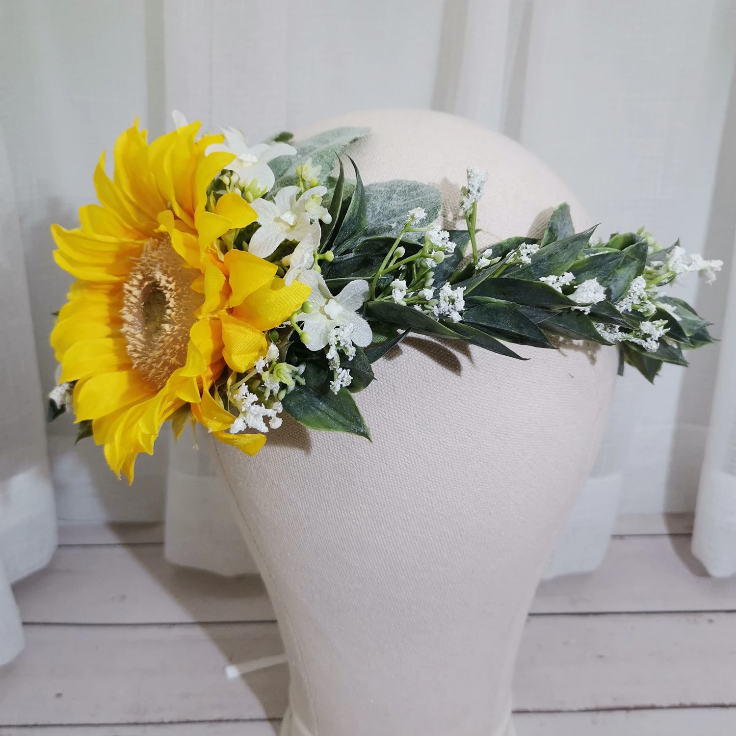 Exaggerated Sunflow Crown Wreath Birthday Headband Girl's Dress Hair Accessories Women Wedding Party Decoration Floral Headwear
Exaggerated Sunflow Crown Wreath Birthday Headband Girl's Dress Hair Accessories Women Wedding Party Decoration Floral Headwear