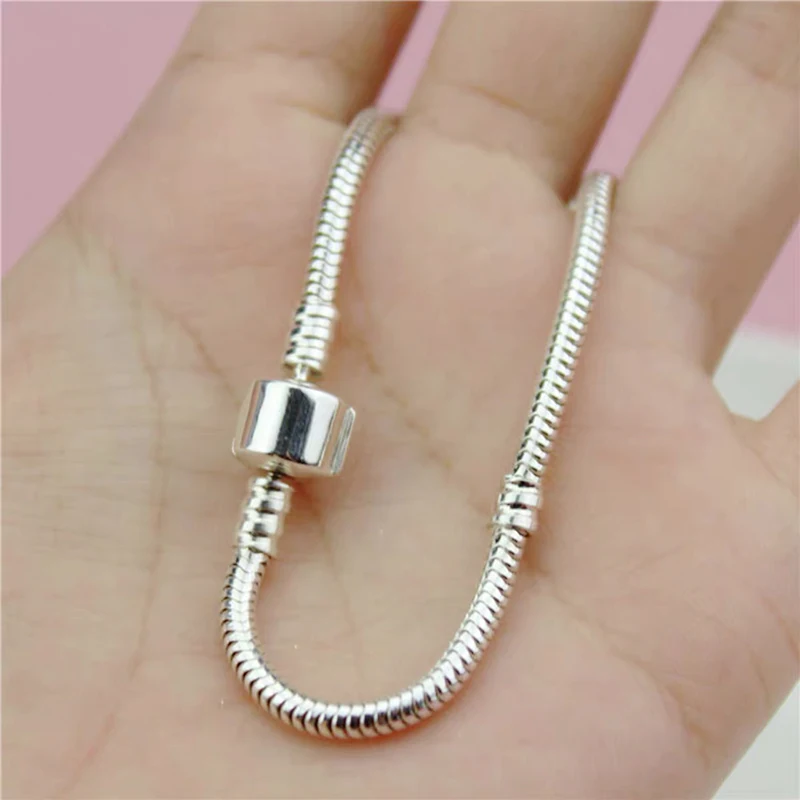Have Certificate 100% Original 925 Silver 3mm Soft/Smooth Snake Bone Chain Bracelet Fit Hand Made Beads/Charms Basis Bracelet
Have Certificate 100% Original 925 Silver 3mm Soft/Smooth Snake Bone Chain Bracelet Fit Hand Made Beads/Charms Basis Bracelet