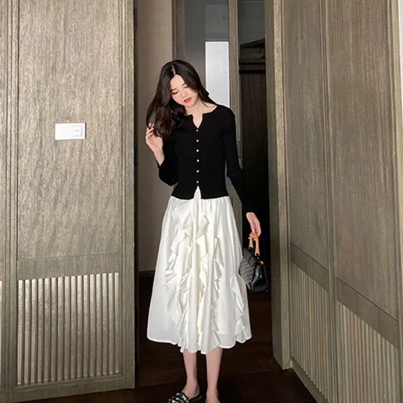 Skirt super fairy student fairy skirt gentle wind white skirt medium length high waist thin Ruffle A-line skirt
Skirt super fairy student fairy skirt gentle wind white skirt medium length high waist thin Ruffle A-line skirt