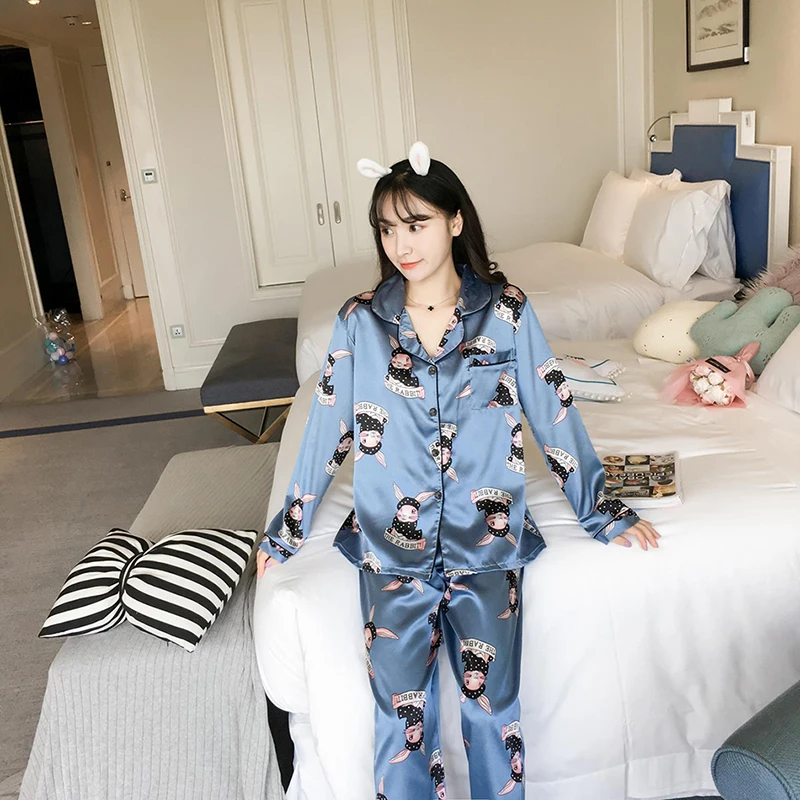 Spring and Autumn Ladies Home Pajamas Set Cute Cartoon Printed Long Sleeve Pajamas Two-piece Set Ladies Lapel Open Button Pajama
Spring and Autumn Ladies Home Pajamas Set Cute Cartoon Printed Long Sleeve Pajamas Two-piece Set Ladies Lapel Open Button Pajama