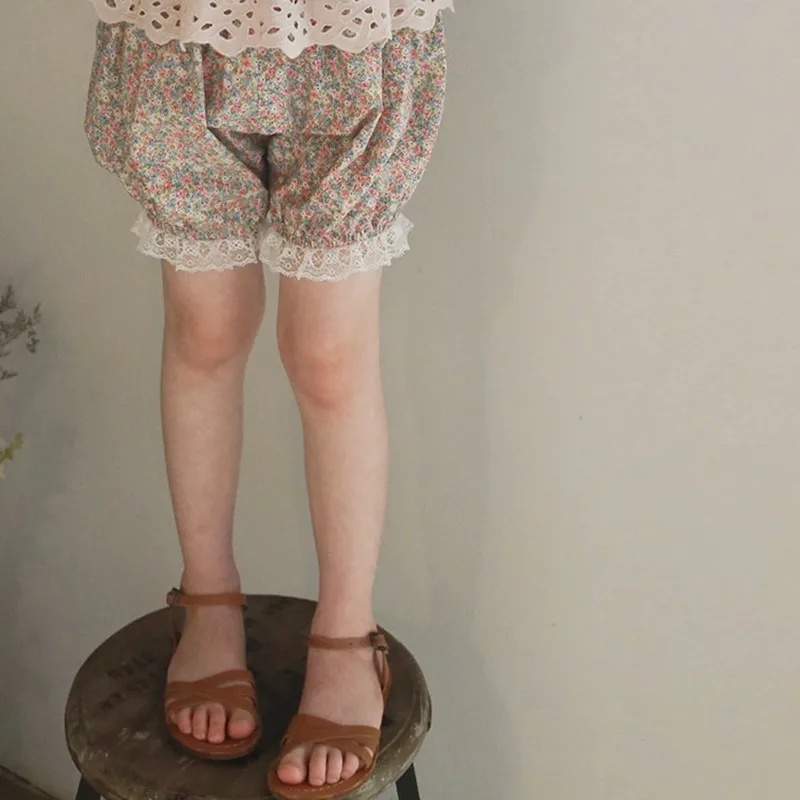 Vintage Girls Cotton Floral Prited Shorts Llittle Girl Pink Green Flower Baggy Pants Children Lace Trousers Kids Casual Bloomers
Vintage Girls Cotton Floral Prited Shorts Llittle Girl Pink Green Flower Baggy Pants Children Lace Trousers Kids Casual Bloomers