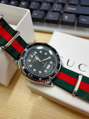 2021 new men's watch luxury brand quartz watch high quality precision watch fashion accessories luxury mechanical watch classic
2021 new men's watch luxury brand quartz watch high quality precision watch fashion accessories luxury mechanical watch classic