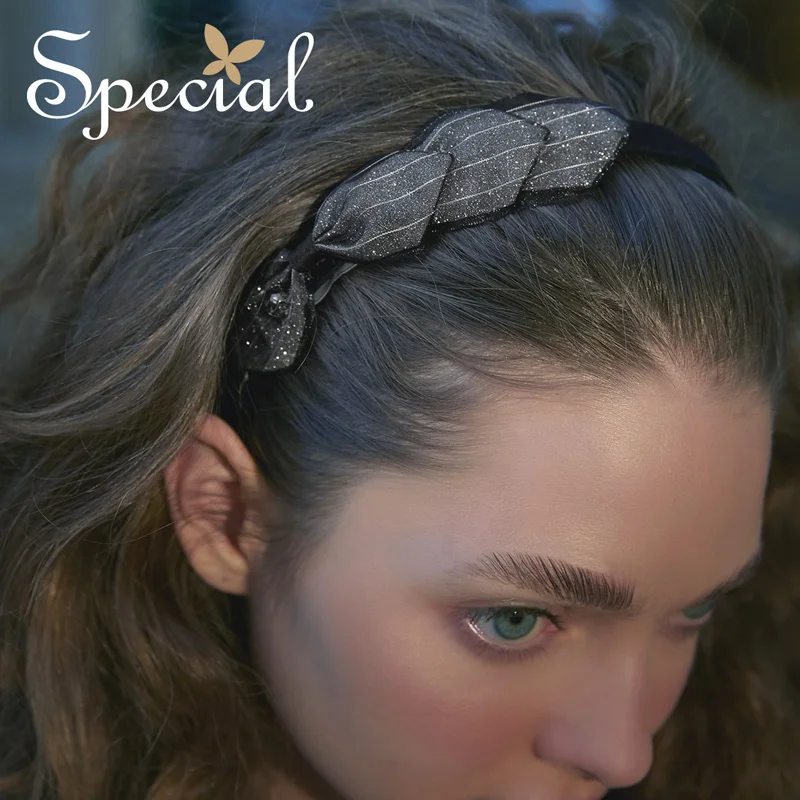 Special retro hand elastic anti-skid adult hair hoop hair decoration hair dress Miss Kardice's diary0 tide S1947H
Special retro hand elastic anti-skid adult hair hoop hair decoration hair dress Miss Kardice's diary0 tide S1947H