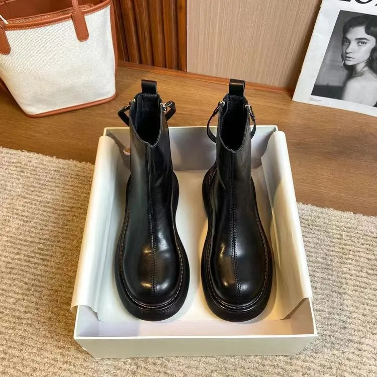 Новинка 2021 года! Ботинки женские зимние из натуральной кожи на плоской подошве
Новинка 2021 года! Ботинки женские зимние из натуральной кожи на плоской подошве