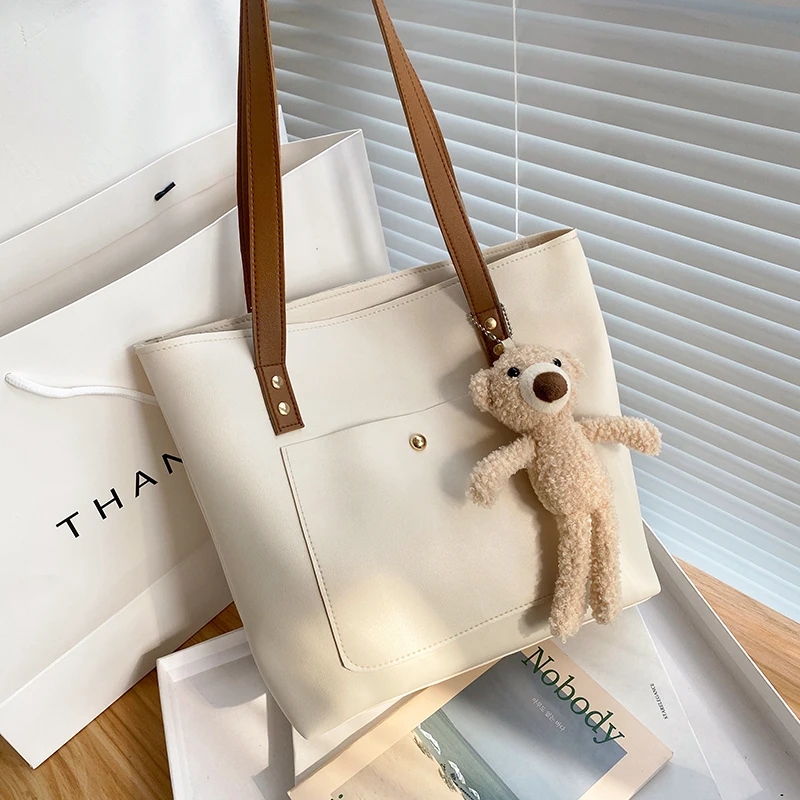 Summer High-quality Large-capacity Women's Handbag 2021 New Trendy Niche Bear Casual Tote White Green Black Fashion Shoulder Bag
Summer High-quality Large-capacity Women's Handbag 2021 New Trendy Niche Bear Casual Tote White Green Black Fashion Shoulder Bag