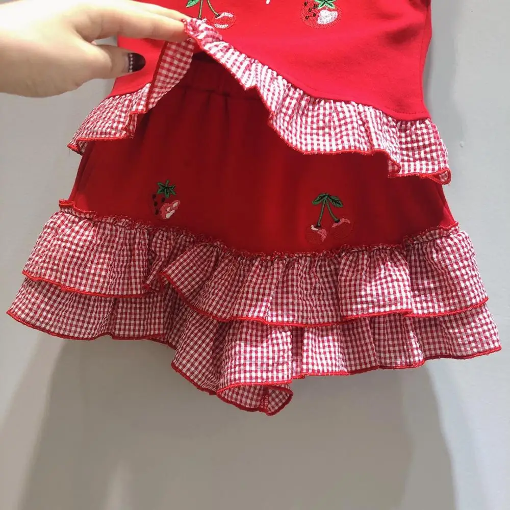 in stock summer kids clothes baby girls clothes Sweet red cherry strawberry embroidery 2pcs set sweet vest + short
in stock summer kids clothes baby girls clothes Sweet red cherry strawberry embroidery 2pcs set sweet vest + short
