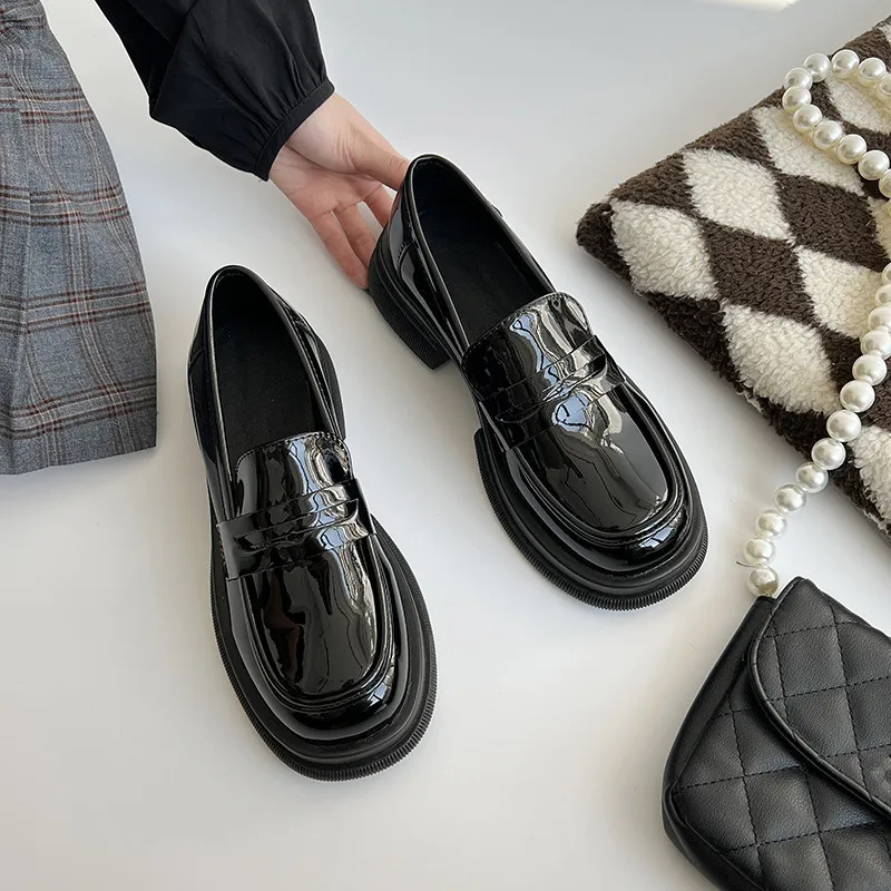 Туфли женские на плоской подошве, повседневные кроссовки, оксфорды, мягкие лоферы с закрытым носком, в британском стиле, с круглым носком, с ... 
Туфли женские на плоской подошве, повседневные кроссовки, оксфорды, мягкие лоферы с закрытым носком, в британском стиле, с круглым носком, с ...