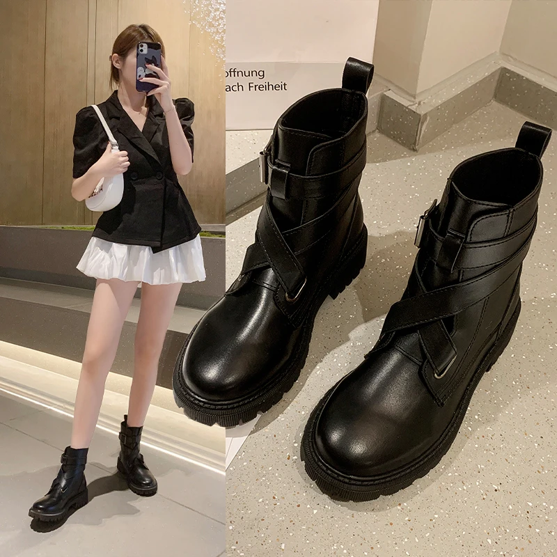 Женские ботильоны, модные ботинки из лакированной кожи с круглым носком на толстой подошве, ботинки мартинсы на толстом каблуке 
Женские ботильоны, модные ботинки из лакированной кожи с круглым носком на толстой подошве, ботинки мартинсы на толстом каблуке