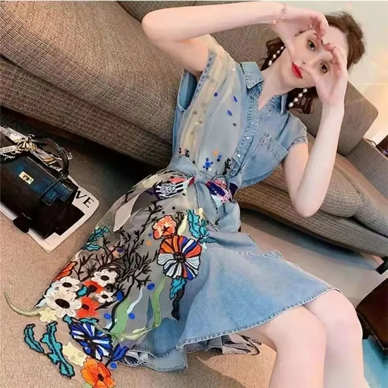 Denim dress summer female French retro waist thin temperament goddess Fan mesh stitching denim dresses women blue 143
Denim dress summer female French retro waist thin temperament goddess Fan mesh stitching denim dresses women blue 143