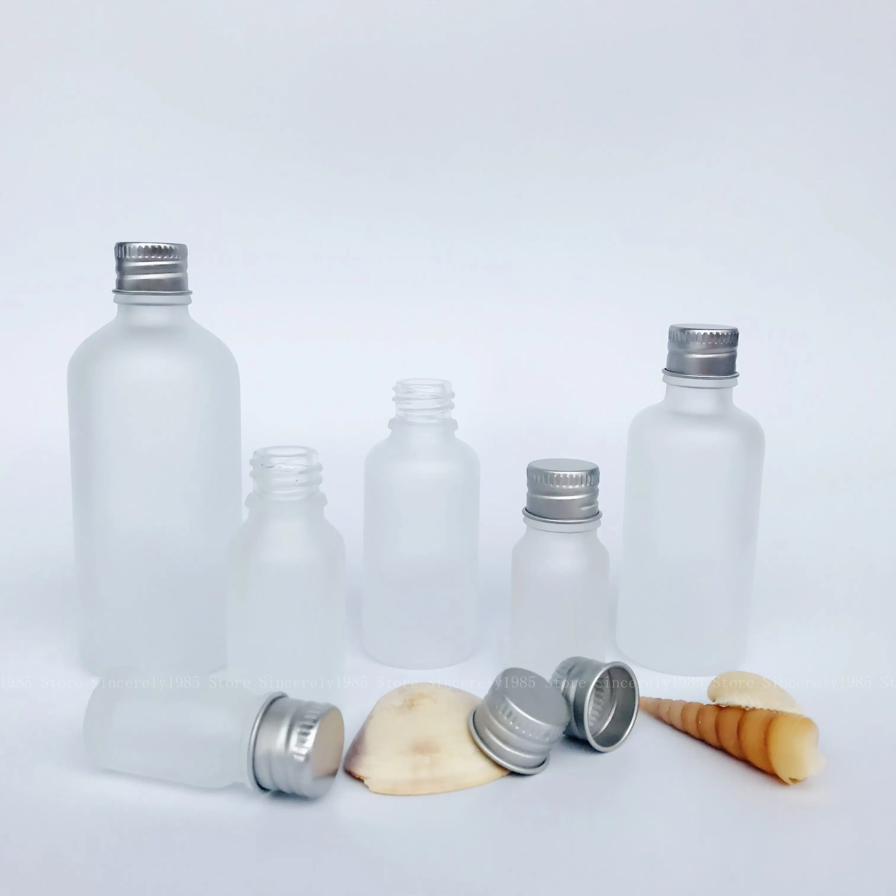 5Pcs 5ml -l 100ml Frosted White Essential Oil Bottles With Silver Aluminum Screw Cap, Refillable Glass Elite Fluid Bottle
5Pcs 5ml -l 100ml Frosted White Essential Oil Bottles With Silver Aluminum Screw Cap, Refillable Glass Elite Fluid Bottle